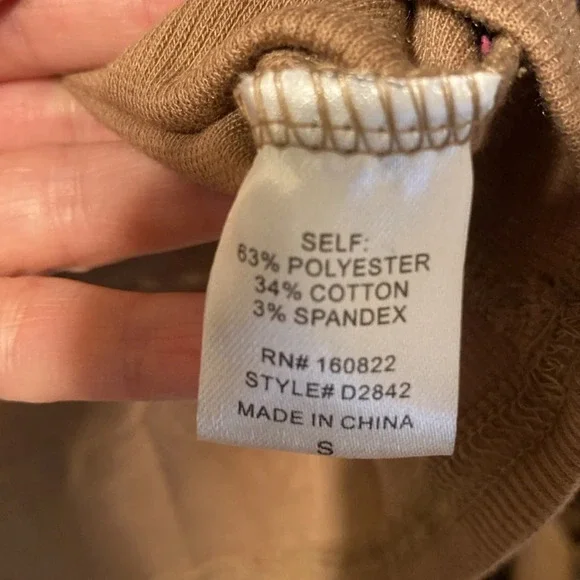 NWT No Vacancy Ribbed Zip Up Long T-Shirt Dress w/ Hoodie, Mocha - Picture 4 of 5